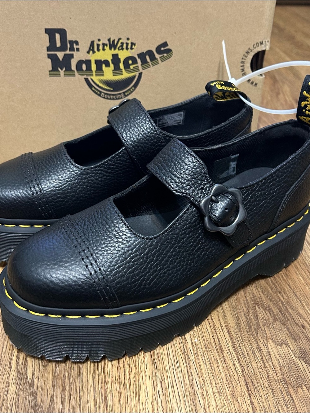 DR MARTENS Addina Flower buckle black leather platform shoes women’s 9 new - Picture 2 of 8